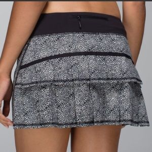 Pace setter running/tennis skirt